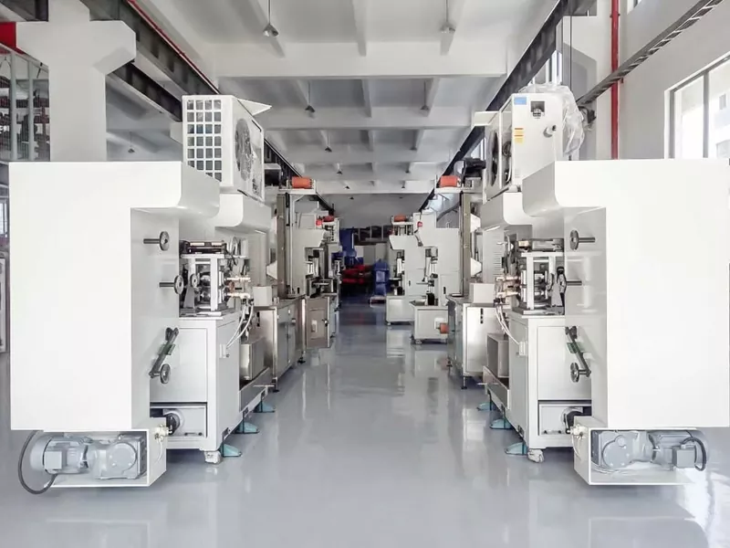 Cum poate o mașină solară PV cu sârmă rotundă să îmbunătățească eficiența și calitatea în fabricarea modernă a cablurilor solare